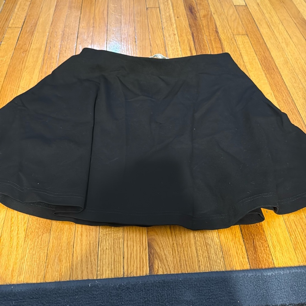 Black A lined skirt